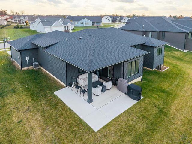 6161 Bateleur Court, Fort Wayne, IN 46845