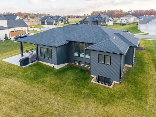 6161 Bateleur Court, Fort Wayne, IN 46845