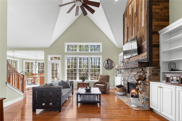 3 Halyard Way, Salem, SC 29676