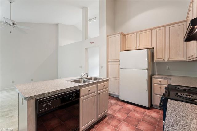 5605 Angel Oaks Drive, Winston-salem, NC 27105