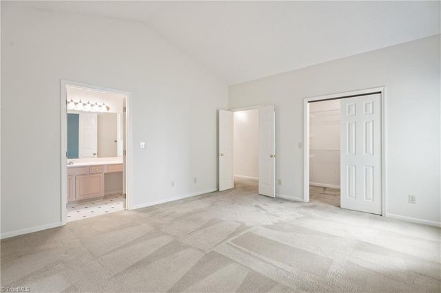 5605 Angel Oaks Drive, Winston-salem, NC 27105