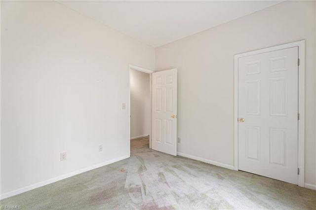 5605 Angel Oaks Drive, Winston-salem, NC 27105
