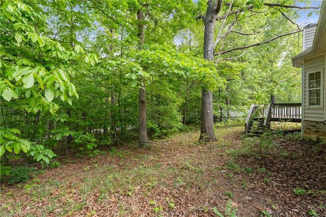 5605 Angel Oaks Drive, Winston-salem, NC 27105
