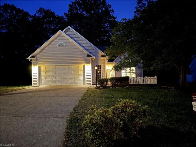 5605 Angel Oaks Drive, Winston-salem, NC 27105