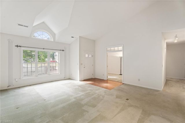5605 Angel Oaks Drive, Winston-salem, NC 27105