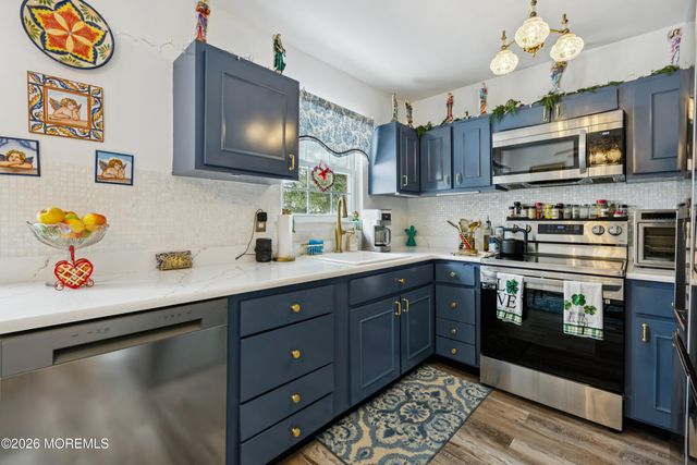 144 Azalea Drive B, Manchester, NJ 08759