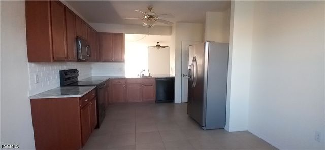 3440 Cancun CT, Cape Coral, FL 33909