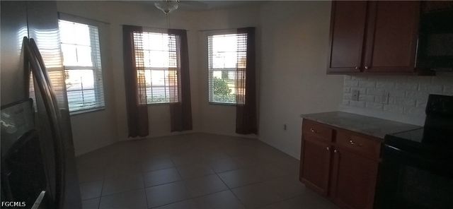 3440 Cancun CT, Cape Coral, FL 33909