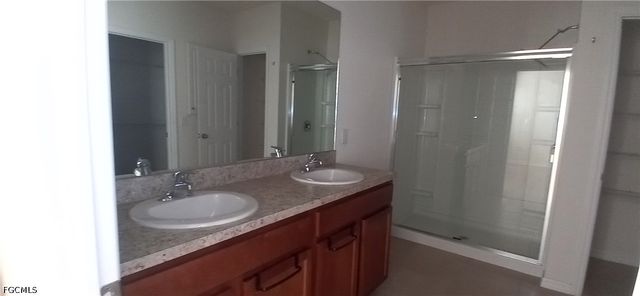 3440 Cancun CT, Cape Coral, FL 33909