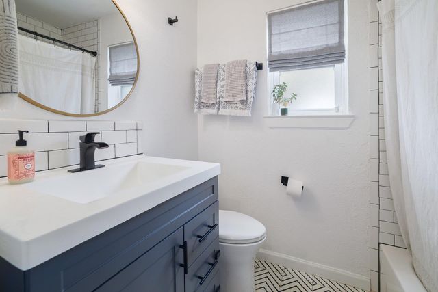 6701 Lancret Hill DR, Austin, TX 78745