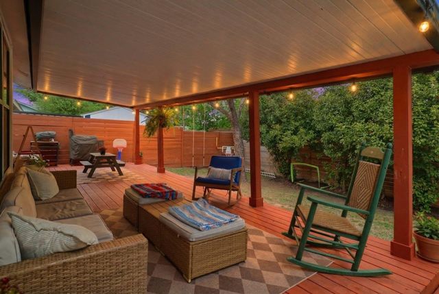 6701 Lancret Hill DR, Austin, TX 78745