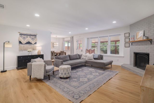 6701 Lancret Hill DR, Austin, TX 78745