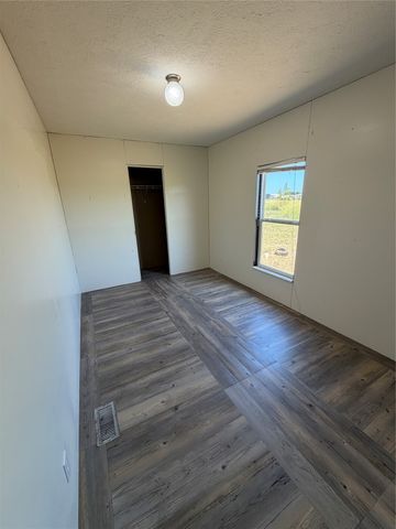 408 County Road 4415, Whitewright, TX 75491