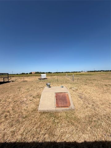 408 County Road 4415, Whitewright, TX 75491