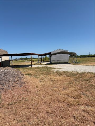 408 County Road 4415, Whitewright, TX 75491