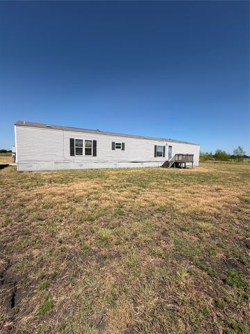 408 County Road 4415, Whitewright, TX 75491