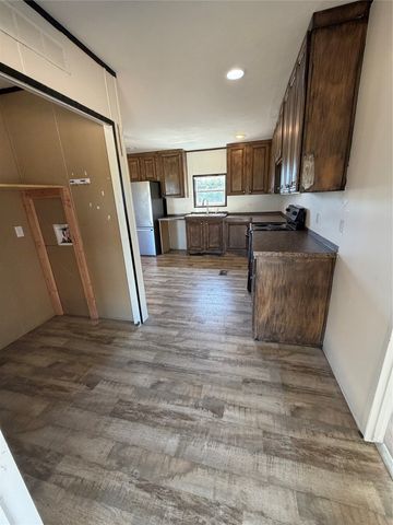 408 County Road 4415, Whitewright, TX 75491