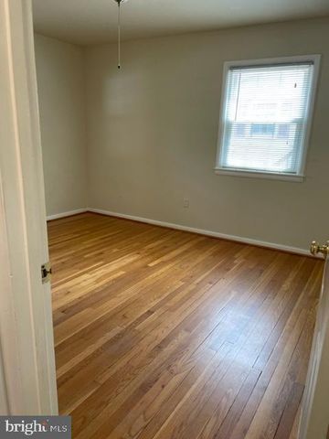 1107 WARE SW, Vienna, VA 22180