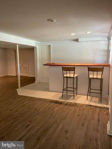 1107 WARE SW, Vienna, VA 22180