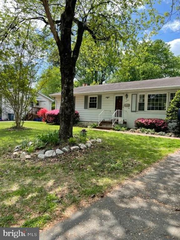 1107 WARE SW, Vienna, VA 22180