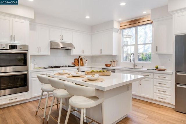 9321 Mediar Dr, San Ramon, CA 94582