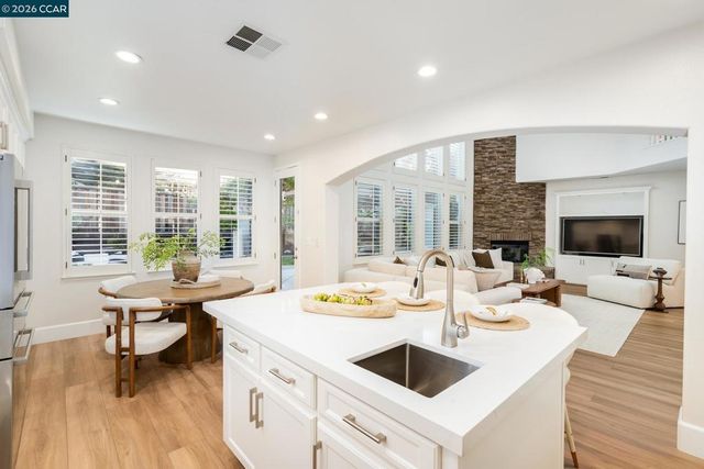 9321 Mediar Dr, San Ramon, CA 94582