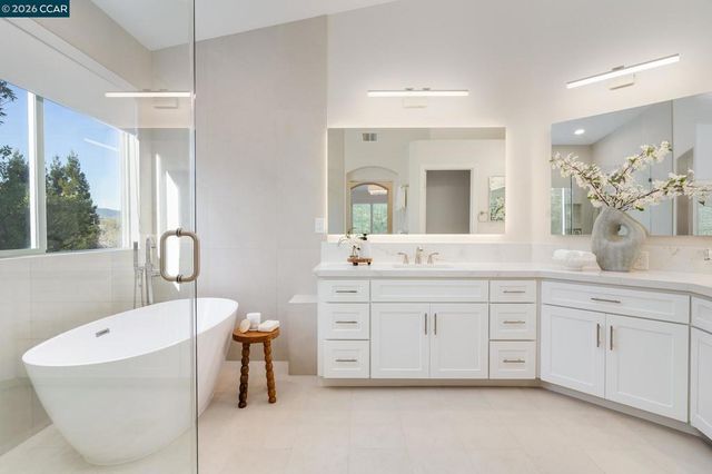 9321 Mediar Dr, San Ramon, CA 94582