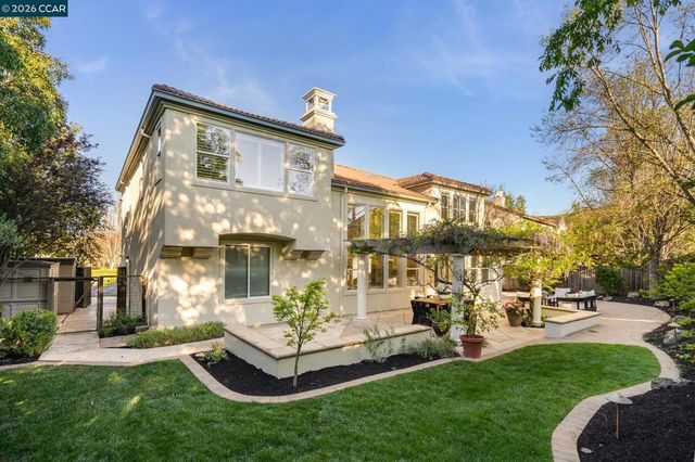 9321 Mediar Dr, San Ramon, CA 94582