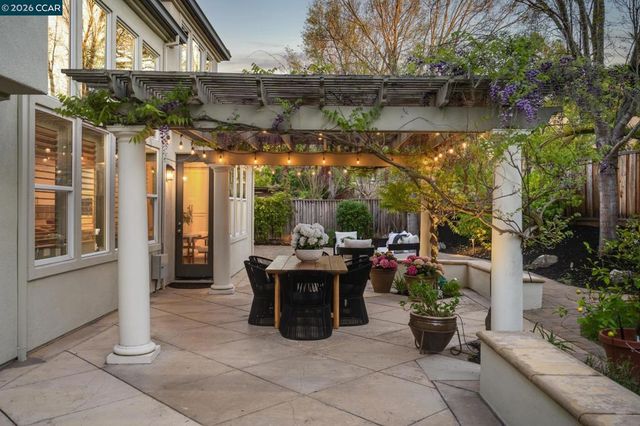 9321 Mediar Dr, San Ramon, CA 94582