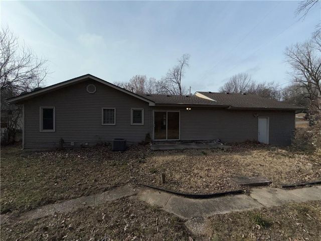 415 N 31st Street, Kansas City, KS 66102