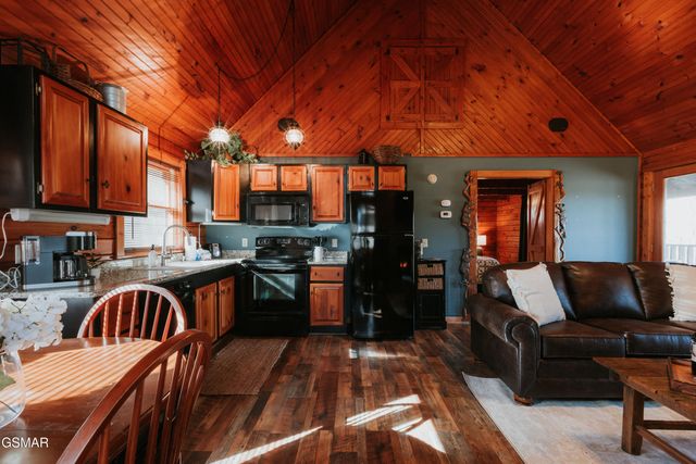 1522 Ridgecrest Drive, Sevierville, TN 37876