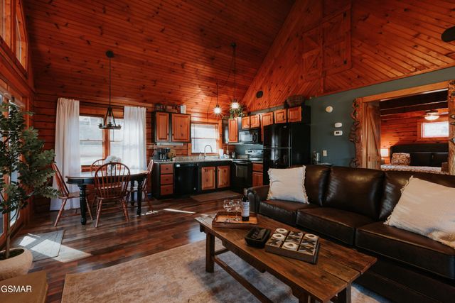 1522 Ridgecrest Drive, Sevierville, TN 37876