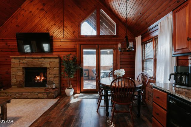 1522 Ridgecrest Drive, Sevierville, TN 37876