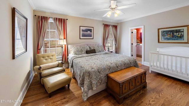 190 Lake Crest Drive, Lenoir City, TN 37772