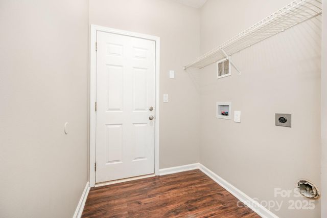 6939 Brachnell View Drive, Charlotte, NC 28269