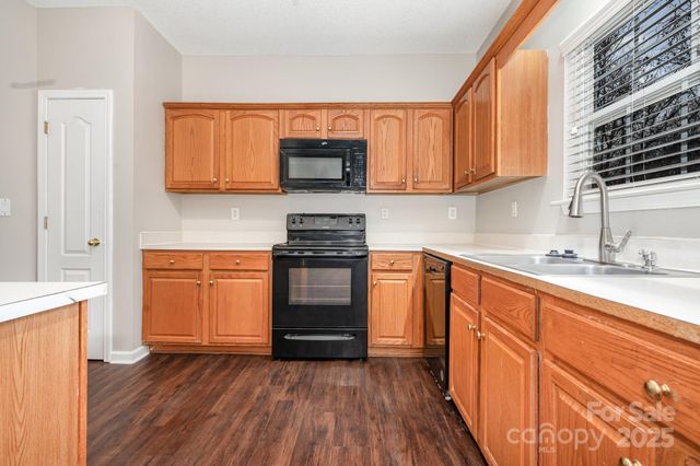 6939 Brachnell View Drive, Charlotte, NC 28269