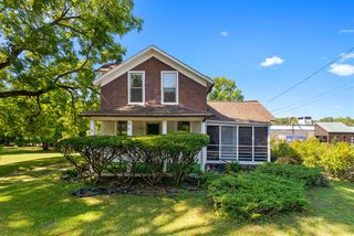 3011 Riverview Drive, Kalamazoo, MI 49004