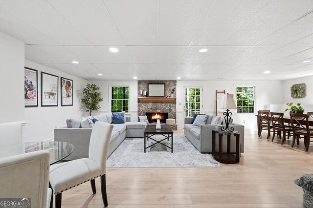 5338 Dunwoody Club Creek, Atlanta, GA 30360