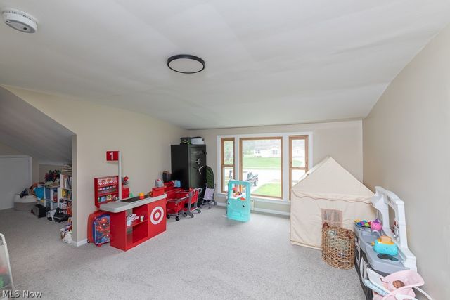 3724 E Wallings Road, Broadview Heights, OH 44147