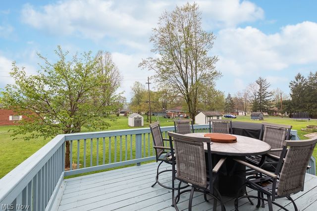 3724 E Wallings Road, Broadview Heights, OH 44147