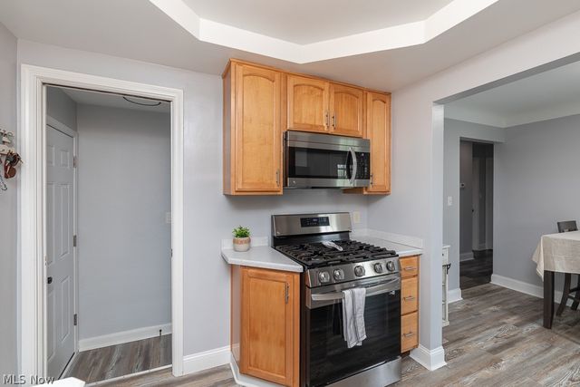 3724 E Wallings Road, Broadview Heights, OH 44147