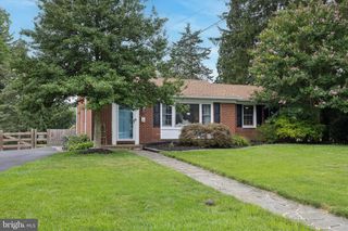 103 SCHOOL, Jeffersonville, PA 19403