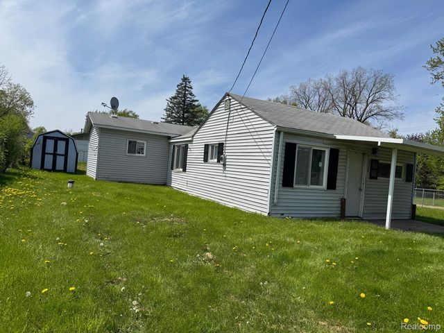 8325 Walter Street, Genesee Charter Township, MI 48458