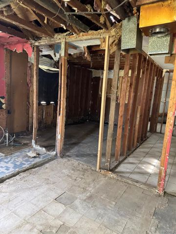 8325 Walter Street, Genesee Charter Township, MI 48458