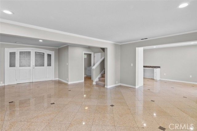 7135 Geyser Avenue, Reseda (los Angeles), CA 91335