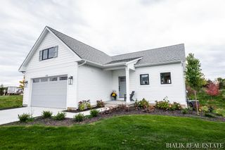 594 Sun Vale Lane, Georgetown Twp, MI 49418