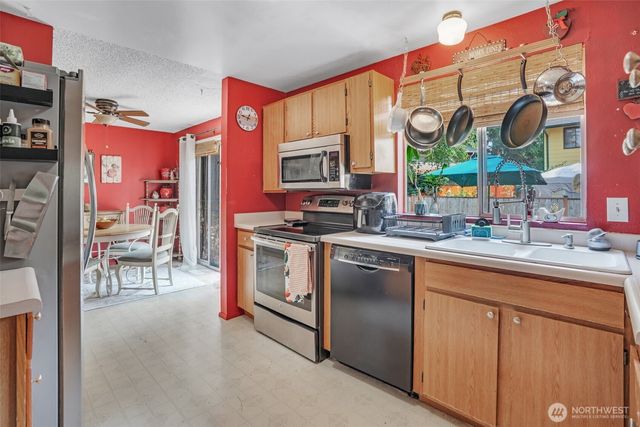 30024 44th Court S, Auburn, WA 98001