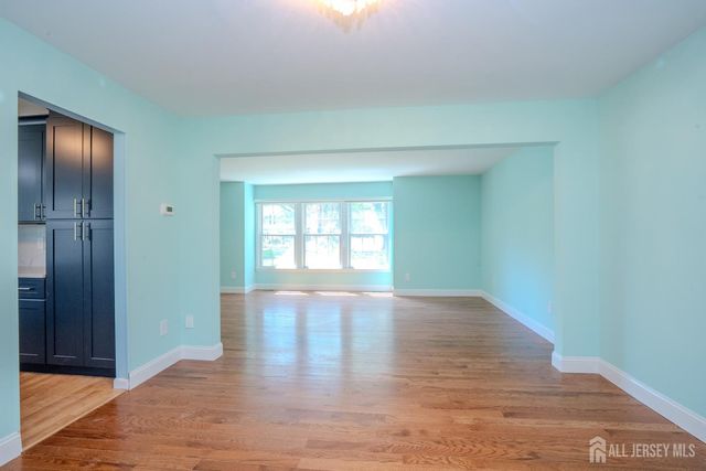 18 Parker Road, Plainsboro, NJ 08536