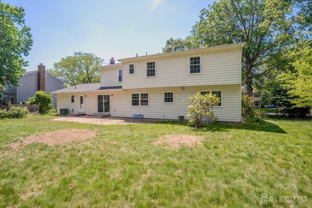 18 Parker Road, Plainsboro, NJ 08536