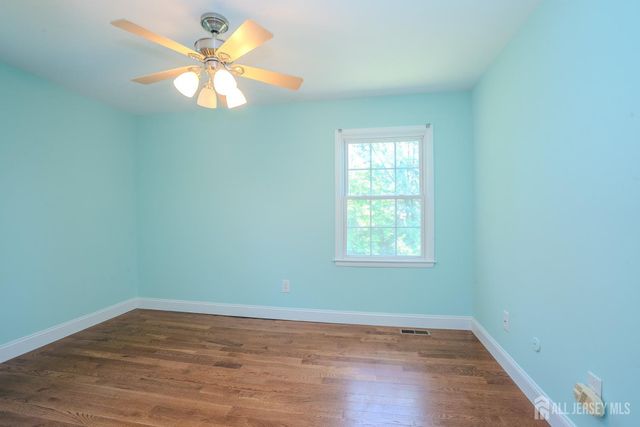 18 Parker Road, Plainsboro, NJ 08536